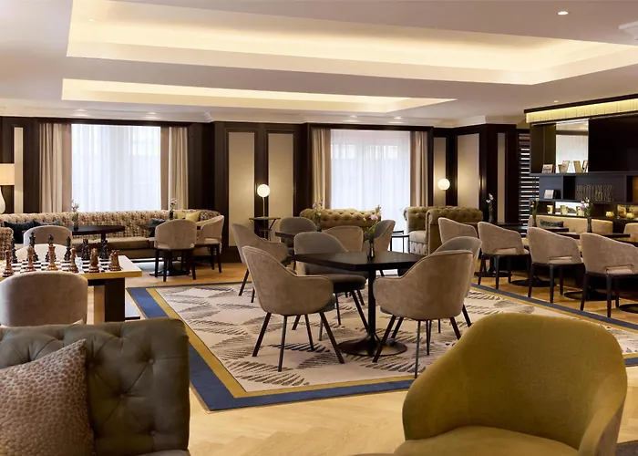 Hilton Plaza