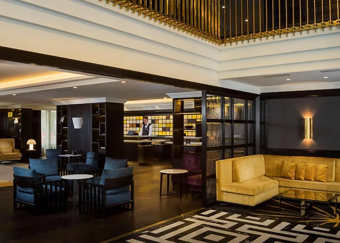 Hotel Hilton Plaza