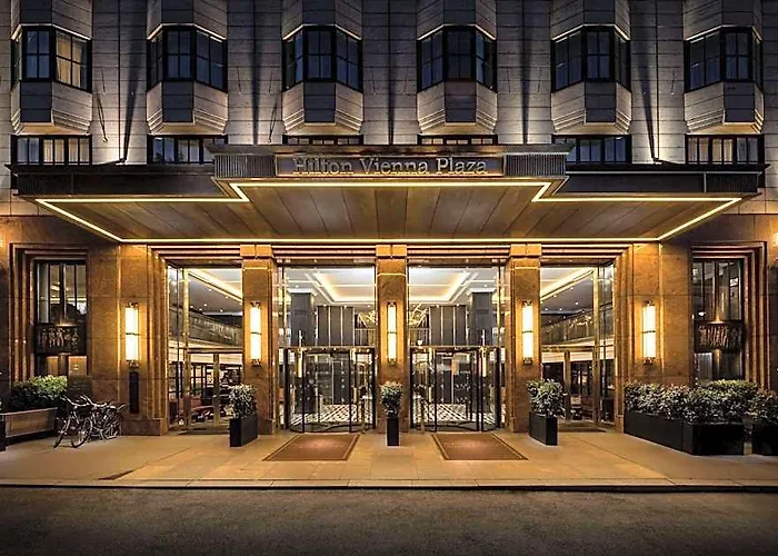Hilton Plaza 4*