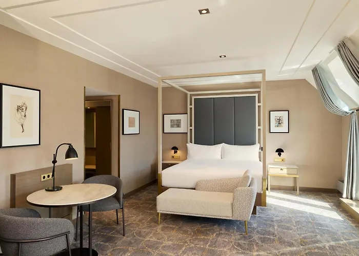 Ξενοδοχείο Hilton Plaza