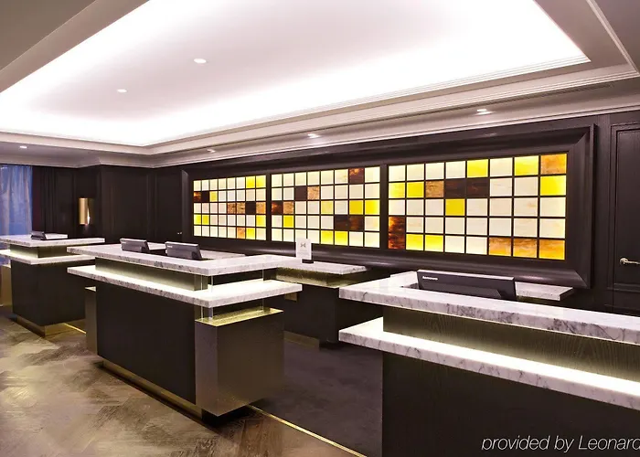 Hotel Hilton Plaza 4*